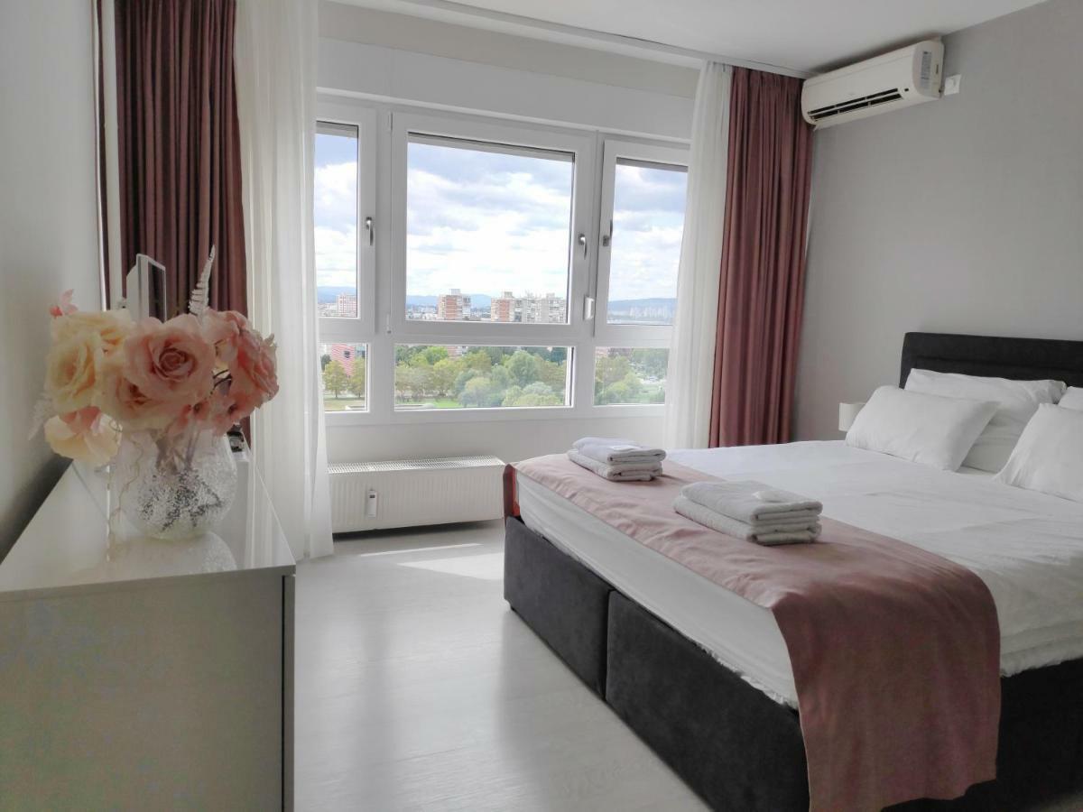 Penthouse “Sky 16” Studio Apartment Zagreb Eksteriør bilde